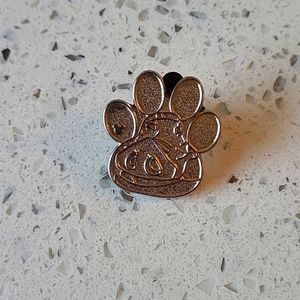Official Disney Lion King Pumba Warthog Pawprint Character Pin